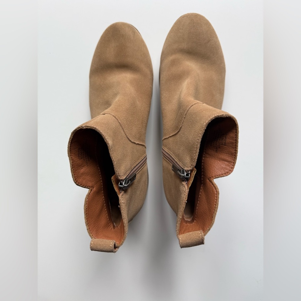 Lucky Brand Tan Suede Ankle Boots